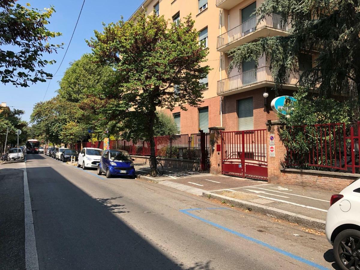Pizzardi39 - The Place Apartments Болоня Екстериор снимка